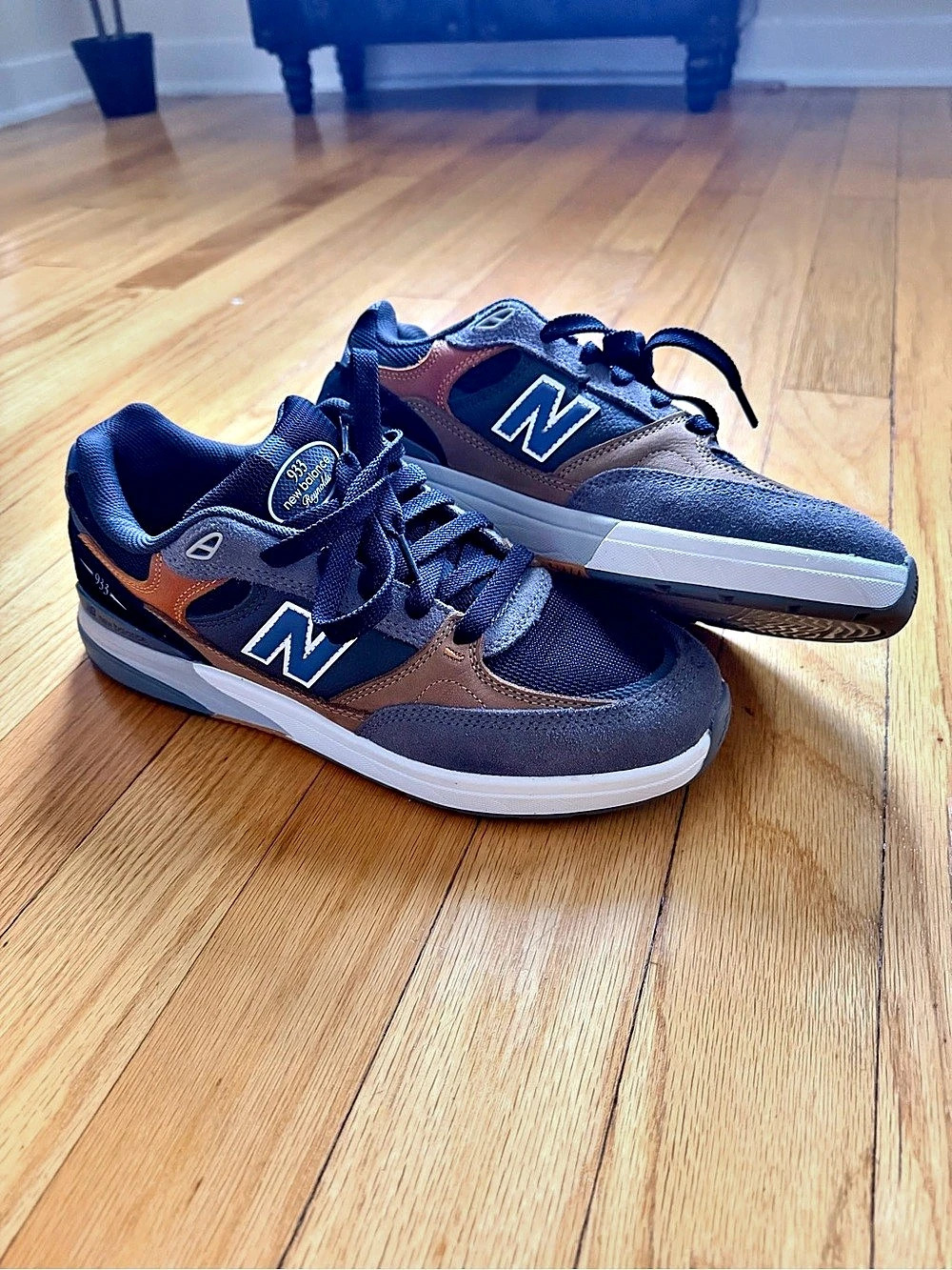 New Balance 933 Trainers Blue Grey and Tan US Men’s 9.5